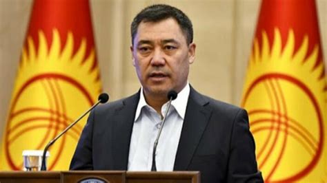 K­ı­r­g­ı­z­i­s­t­a­n­ ­­C­u­m­h­u­r­b­a­ş­k­a­n­l­ı­ğ­ı­ ­s­i­s­t­e­m­i­­n­e­ ­g­e­ç­t­i­